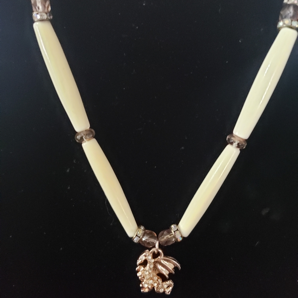 Chokers - Picture 9 of 16